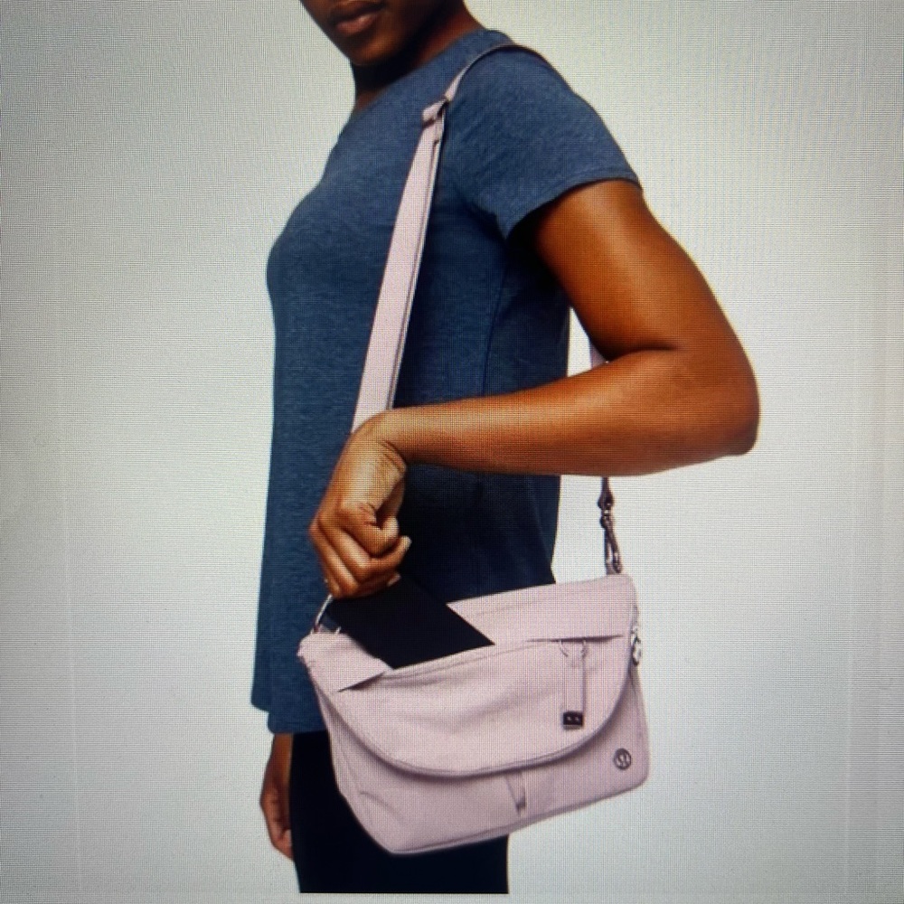 Lululemon All Night Festival Bag 5L Smokey Blush
